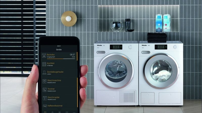 どう洗ったらいいのこれ？」はアプリが教えてくれる！ Mieleの「W1洗濯機」で、本当の“スマート”な洗濯ライフを手に入れよう。｜Pen Online