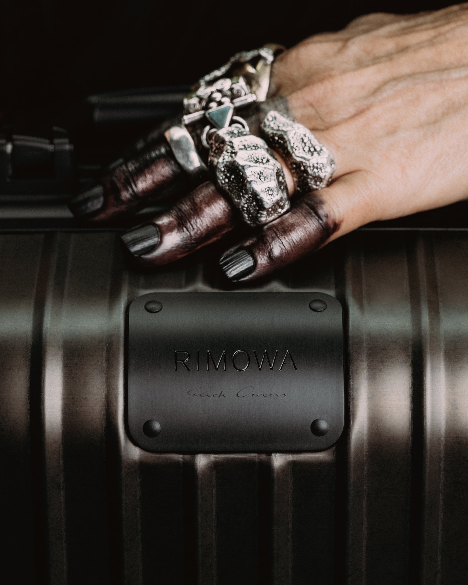 RIMOWA x RICK OWENS_Factory Stills_Michèle Lamy shot by Matteo Carcelli_LR_4x5 (3).jpg