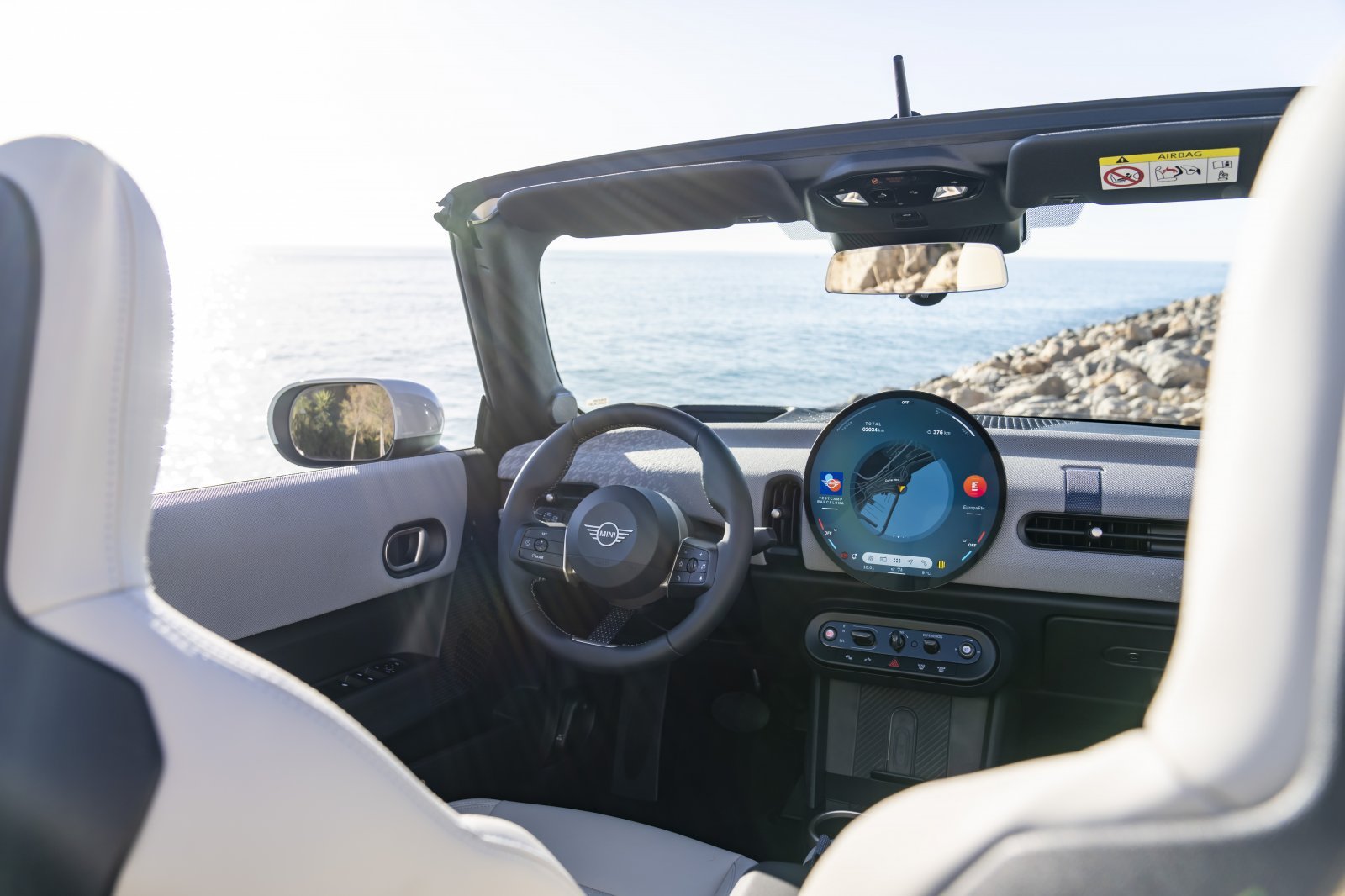 BF_MINI_Cooper_Convertible_S_Ocean_Wave_Green_022025_00062のコピー.jpg