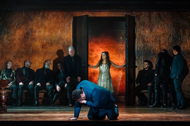 ⑤Rigoletto_Production 2022_Royal Opera House_Helen Murray_153.jpg